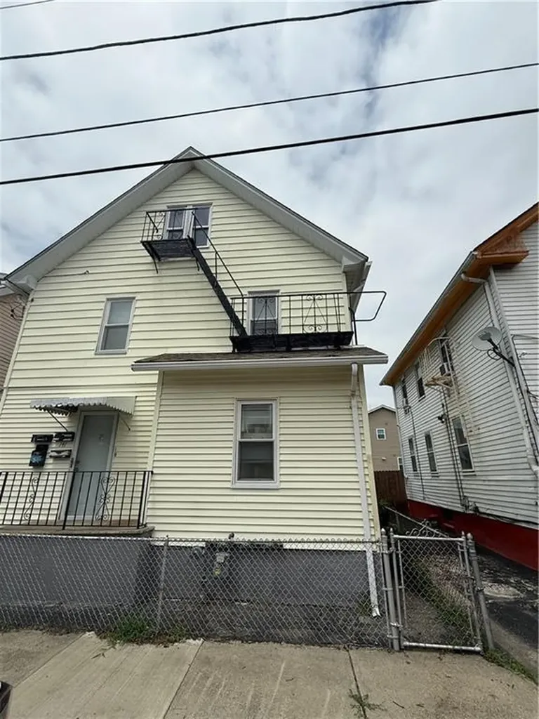 141 Pomona Avenue Providence RI 02908