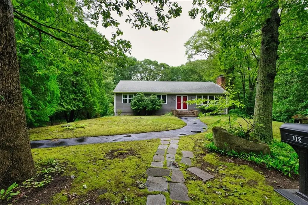 172 Ridge Road Smithfield RI 02917