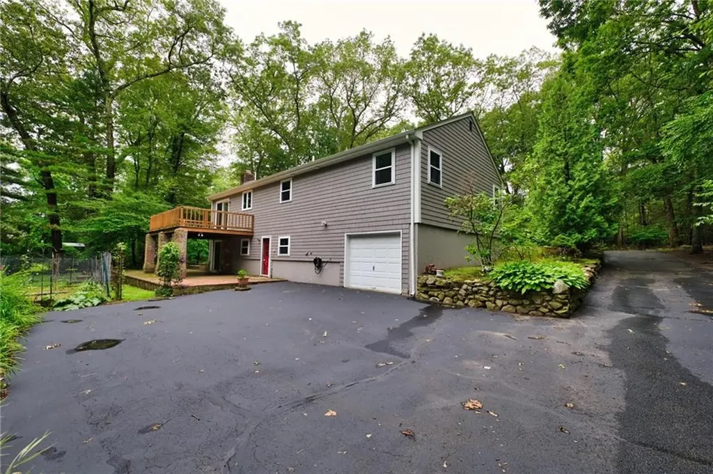 172 Ridge Road Smithfield RI 02917