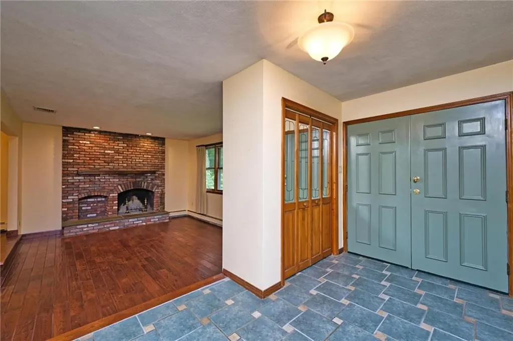 172 Ridge Road Smithfield RI 02917