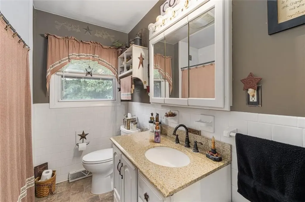 27 Nixon Street Cumberland RI 02864