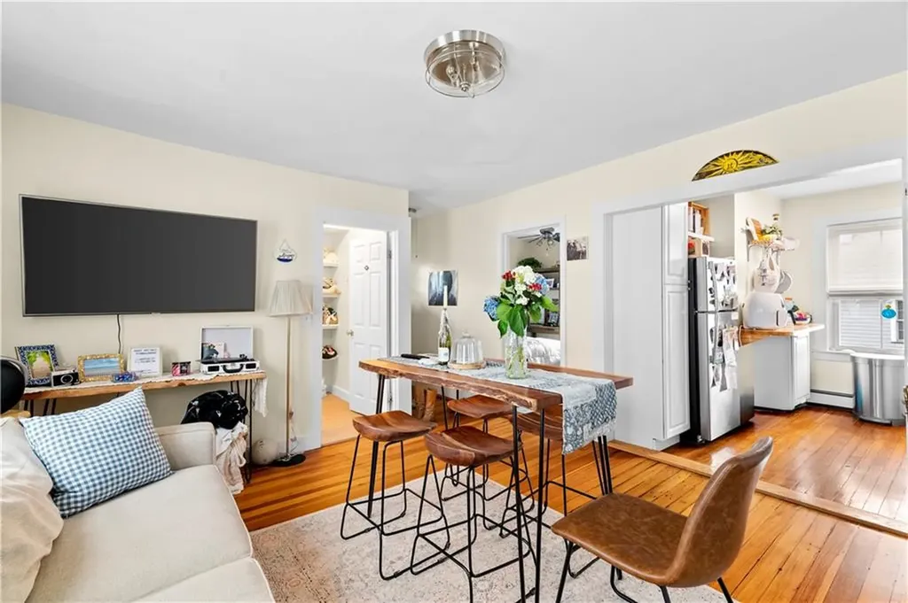 13 Dean Avenue Newport RI 02840
