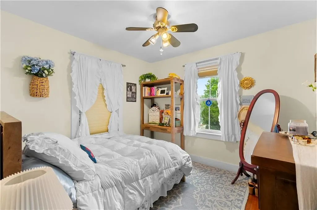 13 Dean Avenue Newport RI 02840