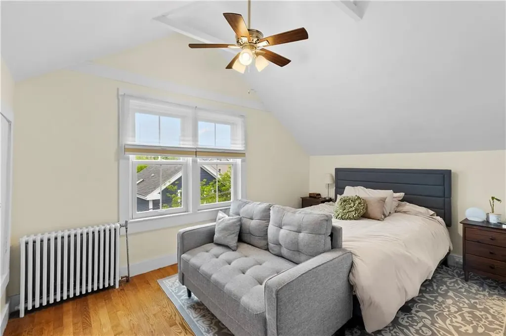 13 Dean Avenue Newport RI 02840