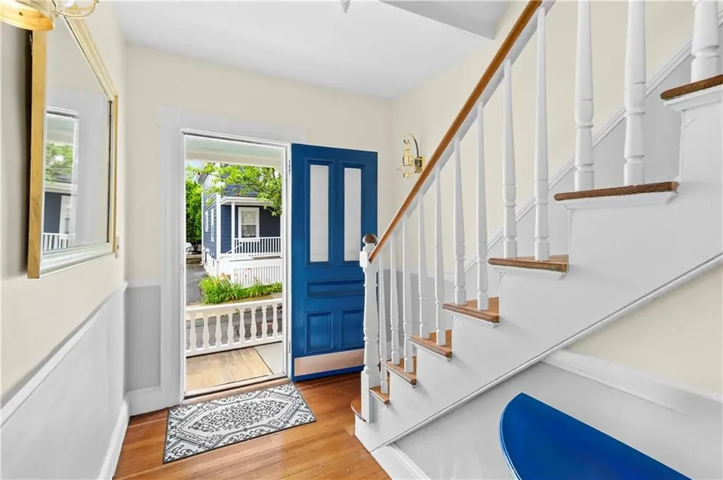 13 Dean Avenue Newport RI 02840