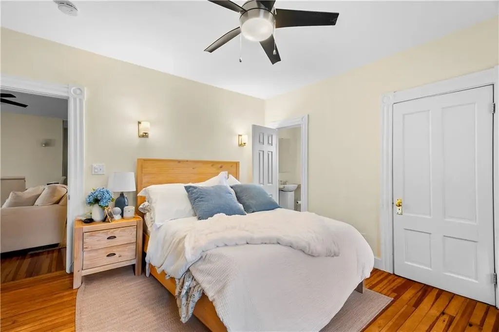 13 Dean Avenue Newport RI 02840