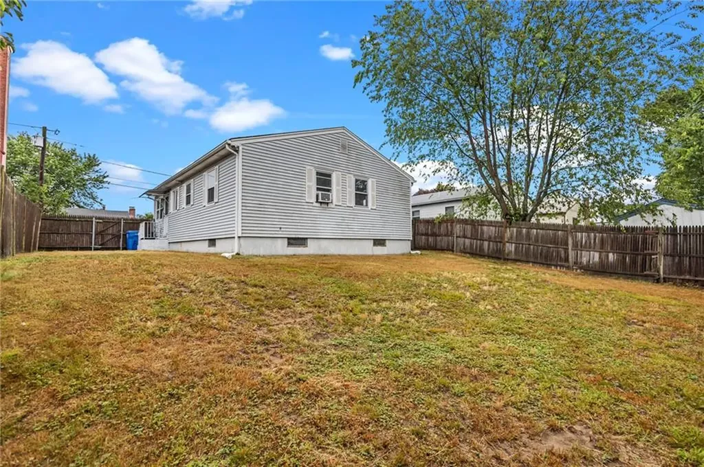 321 Beckwith Street Cranston RI 02910