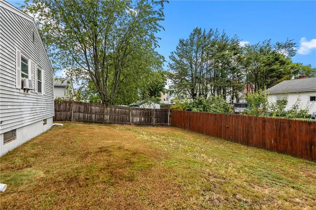 321 Beckwith Street Cranston RI 02910