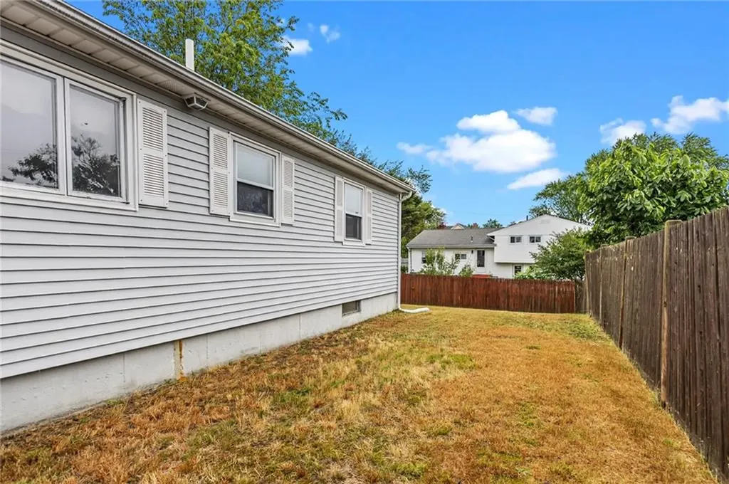 321 Beckwith Street Cranston RI 02910