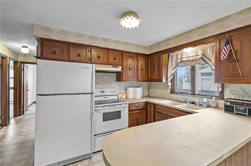 321 Beckwith Street Cranston RI 02910