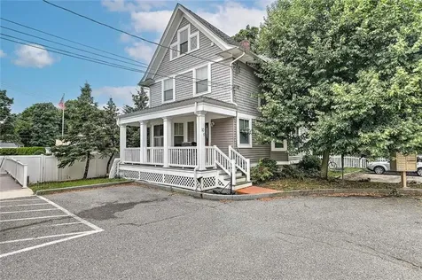 187 Washington Road Barrington RI 02806