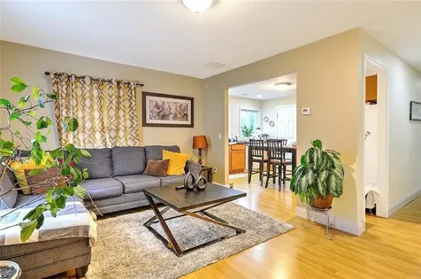 187 Washington Road Barrington RI 02806