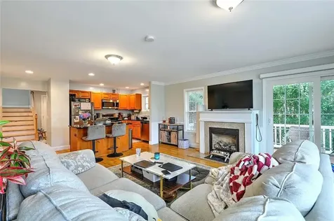 187 Washington Road Barrington RI 02806