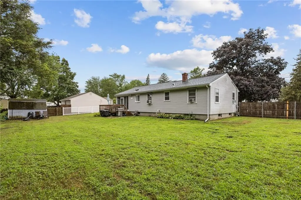30 Archdale Drive Warwick RI 02889