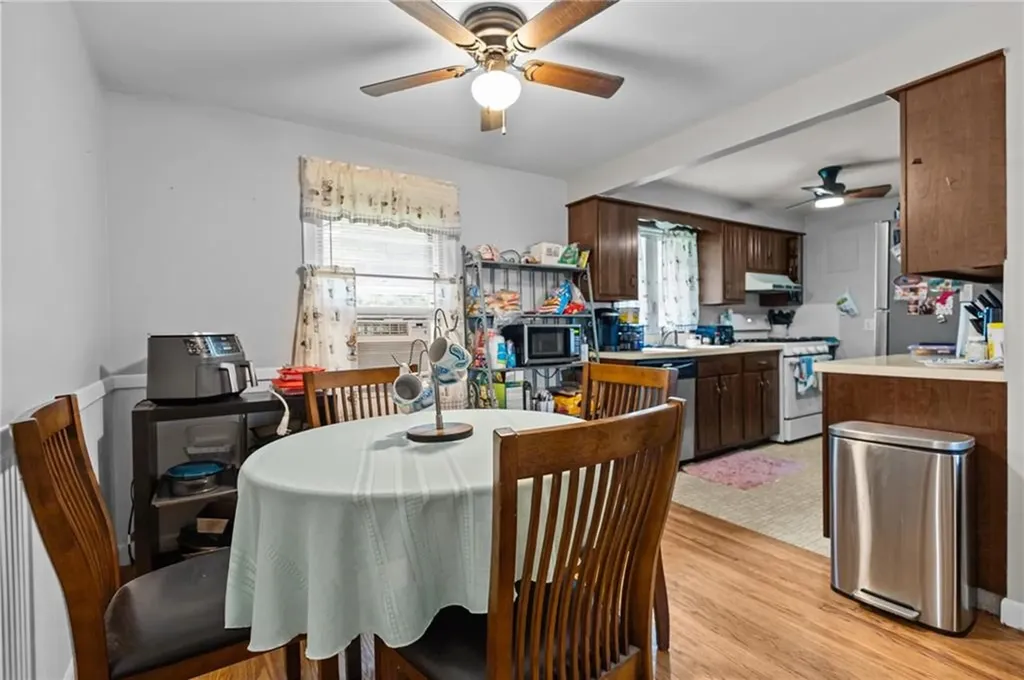 30 Archdale Drive Warwick RI 02889