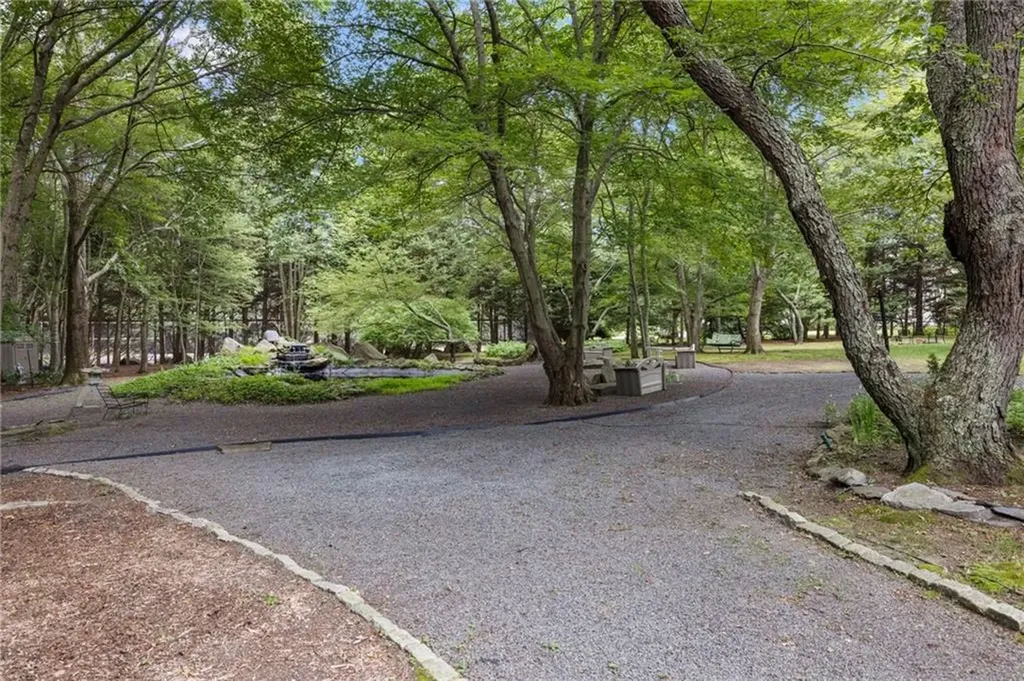 930 North Main Road Jamestown RI 02835
