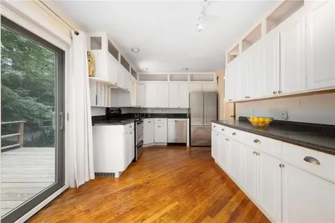 930 North Main Road Jamestown RI 02835