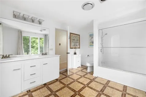 930 North Main Road Jamestown RI 02835