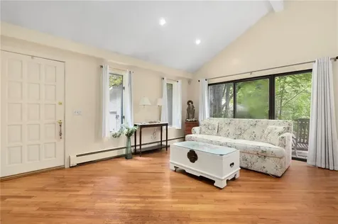 930 North Main Road Jamestown RI 02835