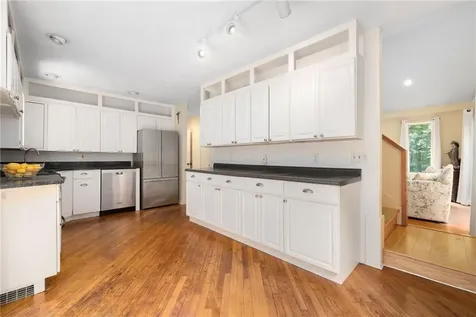 930 North Main Road Jamestown RI 02835