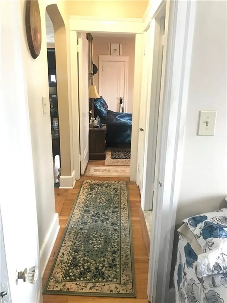 16 Edgemere Road Pawtucket RI 02861
