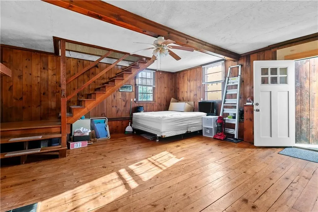 237 Commonwealth Avenue Warwick RI 02886