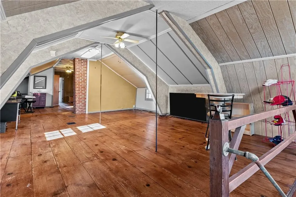 237 Commonwealth Avenue Warwick RI 02886