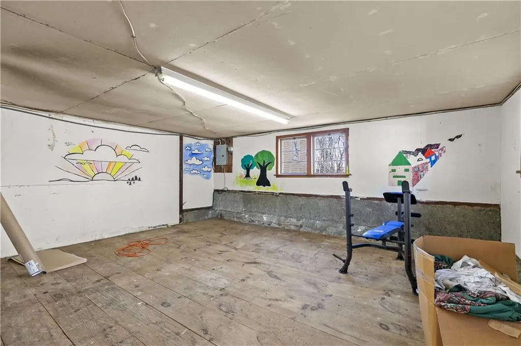 237 Commonwealth Avenue Warwick RI 02886