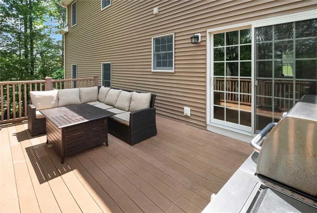 4 Morning Star Court Lincoln RI 02865