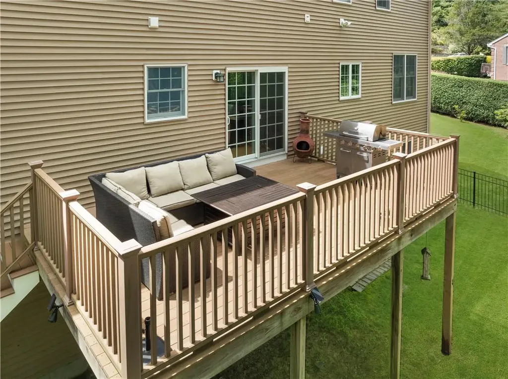 4 Morning Star Court Lincoln RI 02865