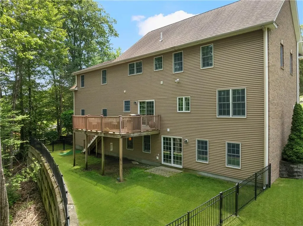 4 Morning Star Court Lincoln RI 02865