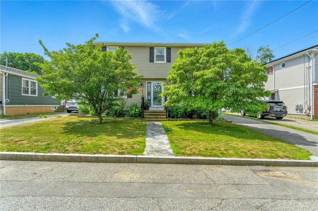 82 Martin Street East Providence RI 02914