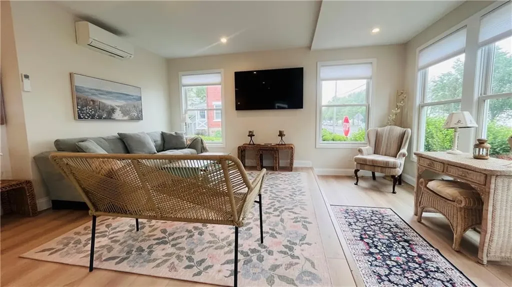 115 Wellington Avenue Newport RI 02840