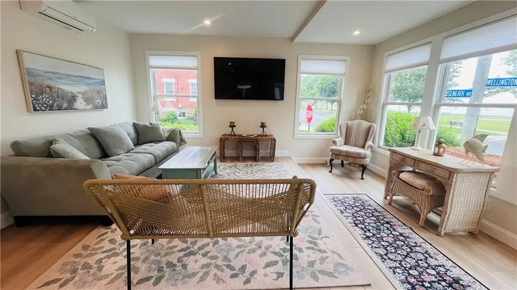 115 Wellington Avenue Newport RI 02840