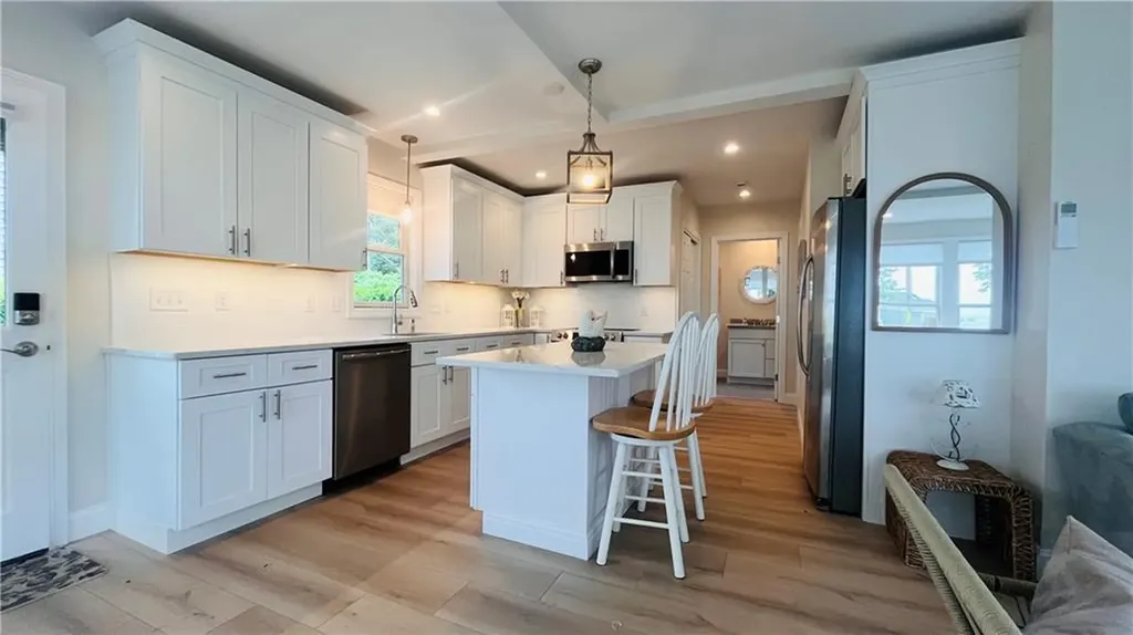 115 Wellington Avenue Newport RI 02840