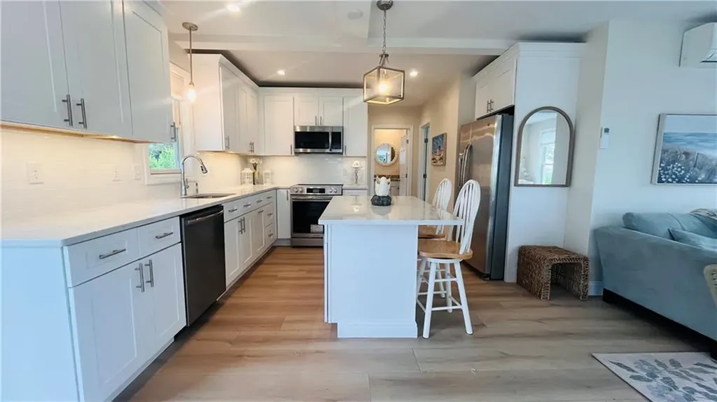 115 Wellington Avenue Newport RI 02840