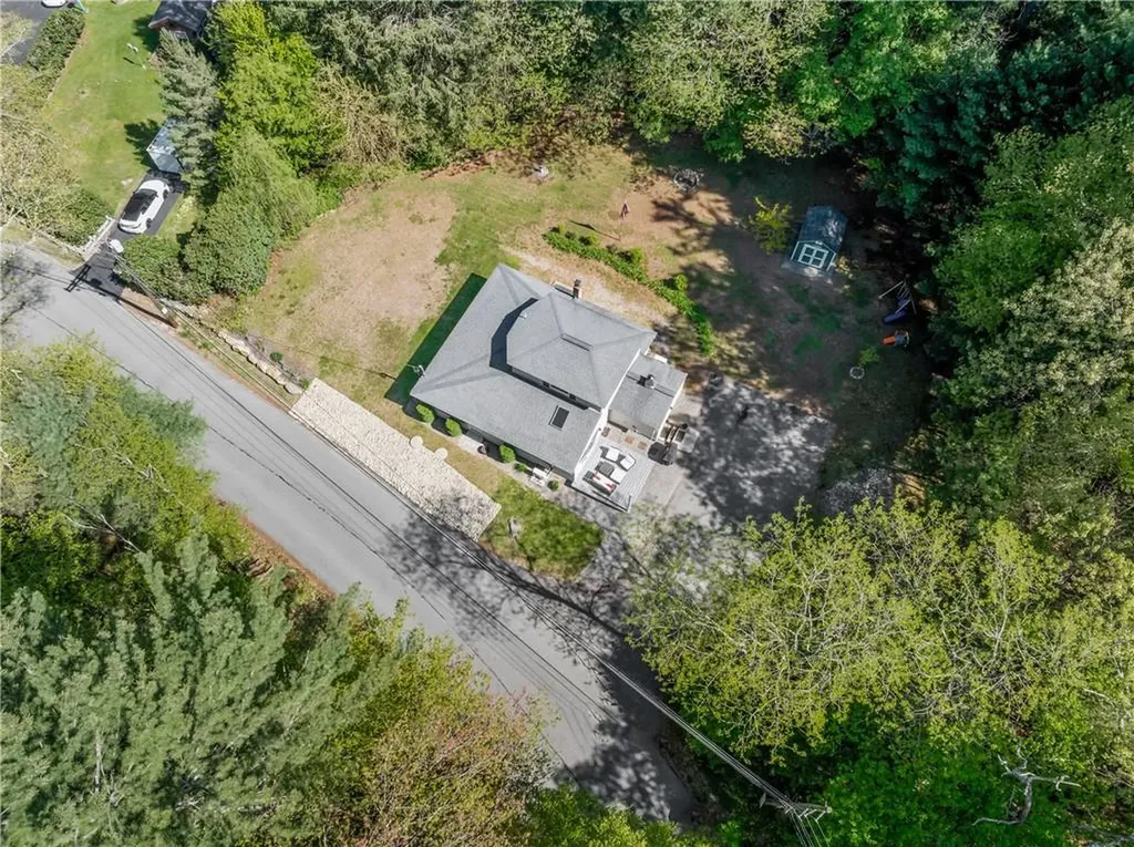 745 Eagle Peak Road Burrillville RI 02859