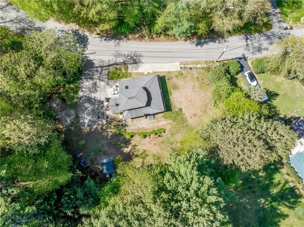 745 Eagle Peak Road Burrillville RI 02859