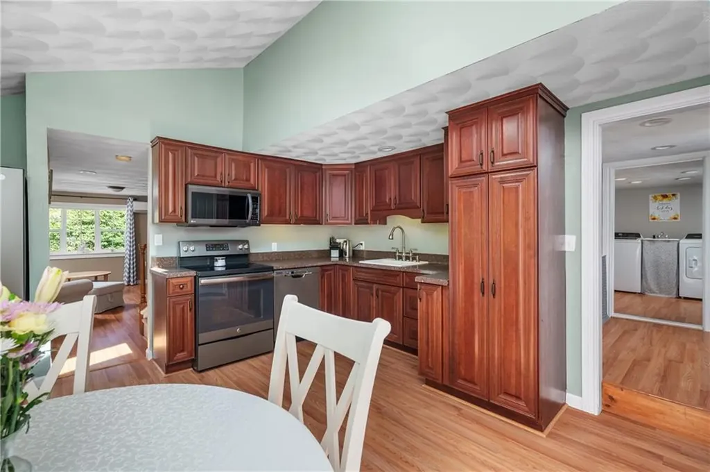 745 Eagle Peak Road Burrillville RI 02859