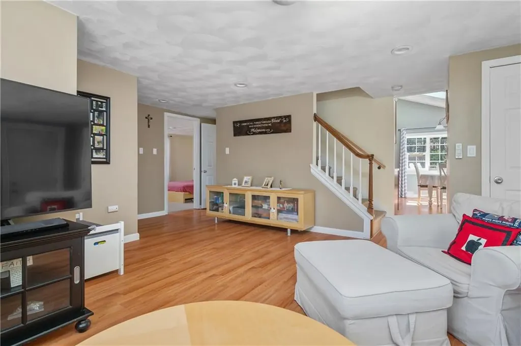 745 Eagle Peak Road Burrillville RI 02859
