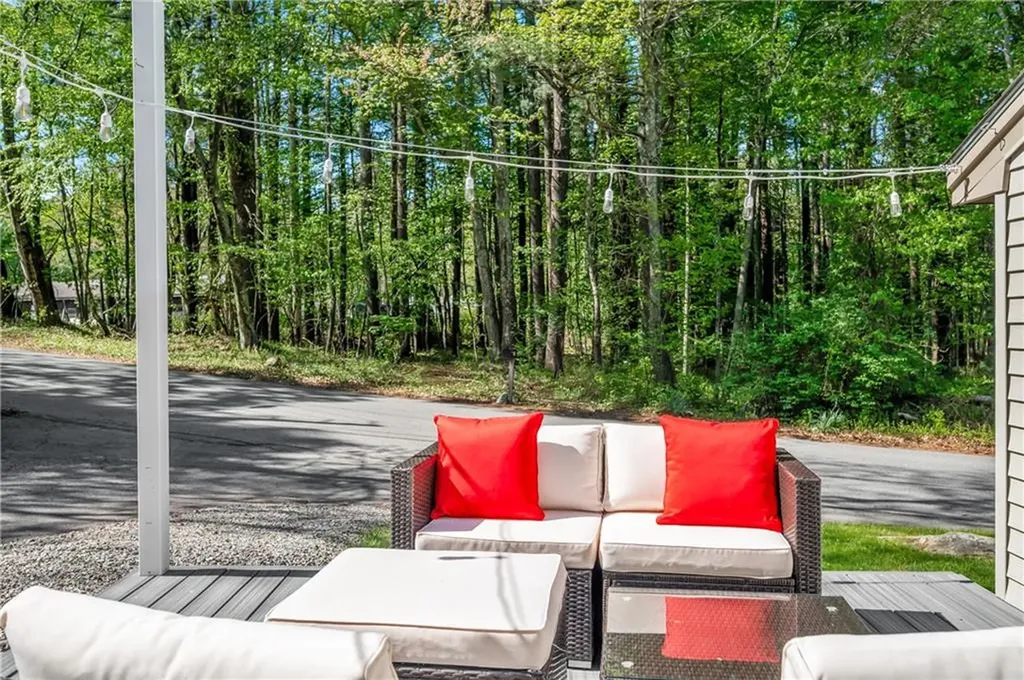 745 Eagle Peak Road Burrillville RI 02859