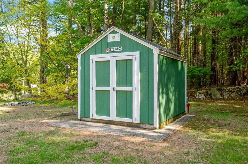745 Eagle Peak Road Burrillville RI 02859