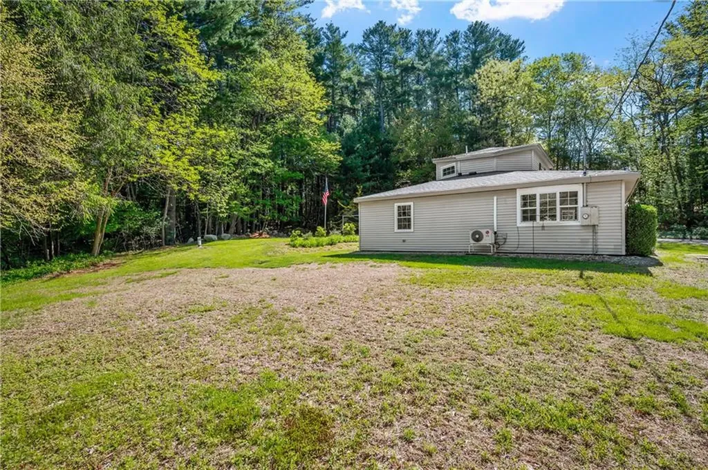 745 Eagle Peak Road Burrillville RI 02859