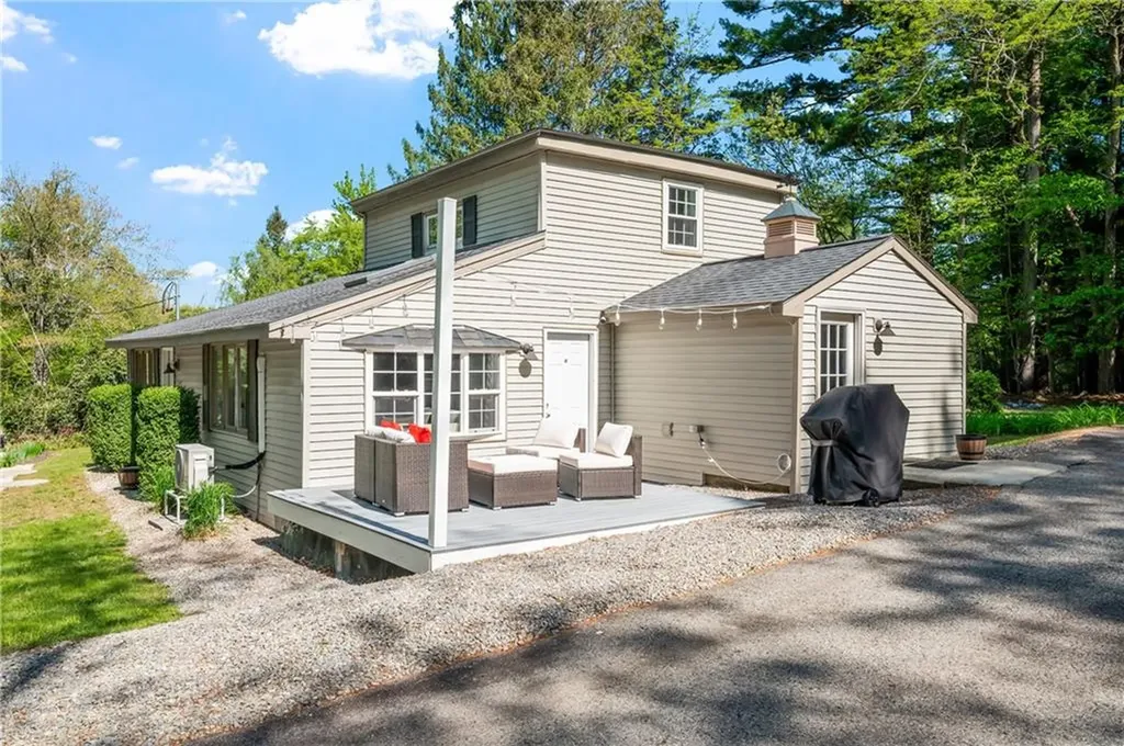 745 Eagle Peak Road Burrillville RI 02859