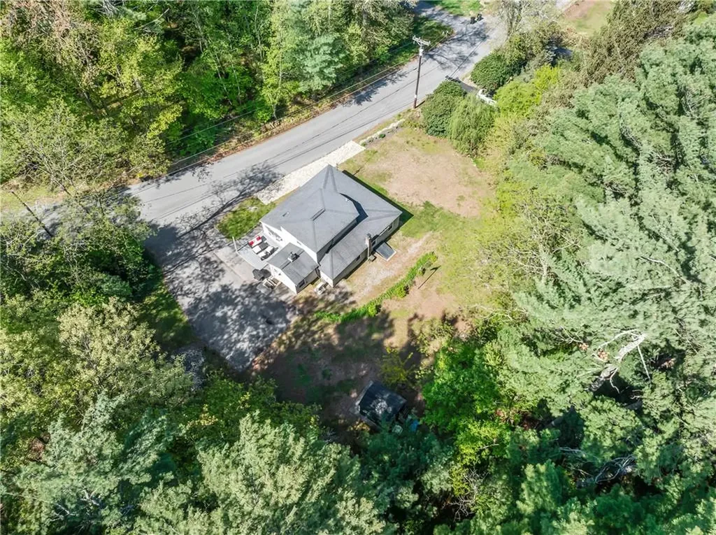 745 Eagle Peak Road Burrillville RI 02859