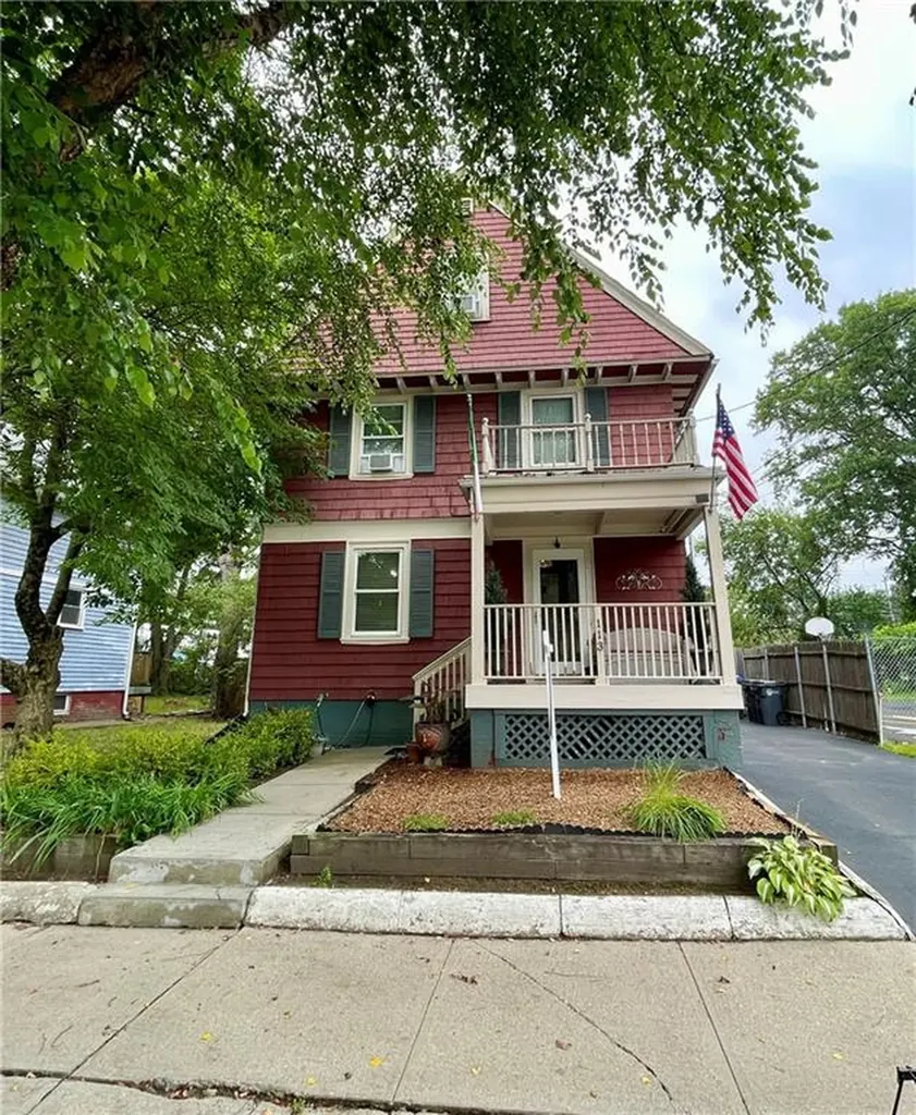 113 Alger Avenue Providence RI 02905