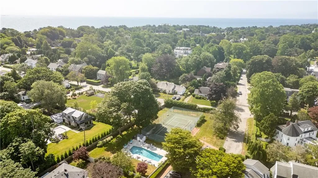 364 Bellevue Avenue Newport RI 02840