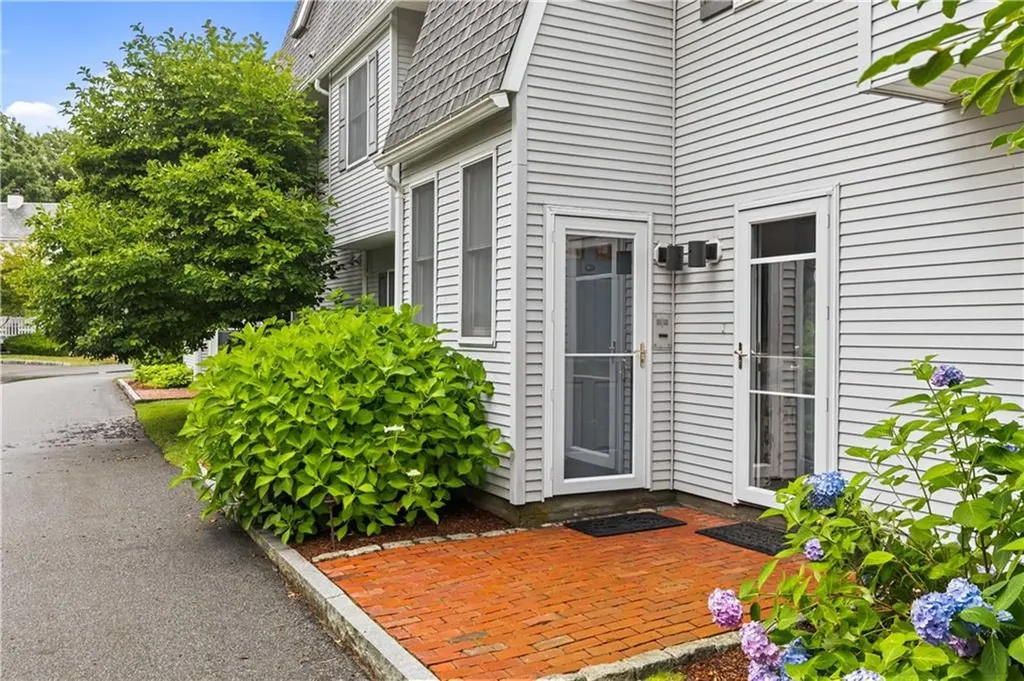 364 Bellevue Avenue Newport RI 02840