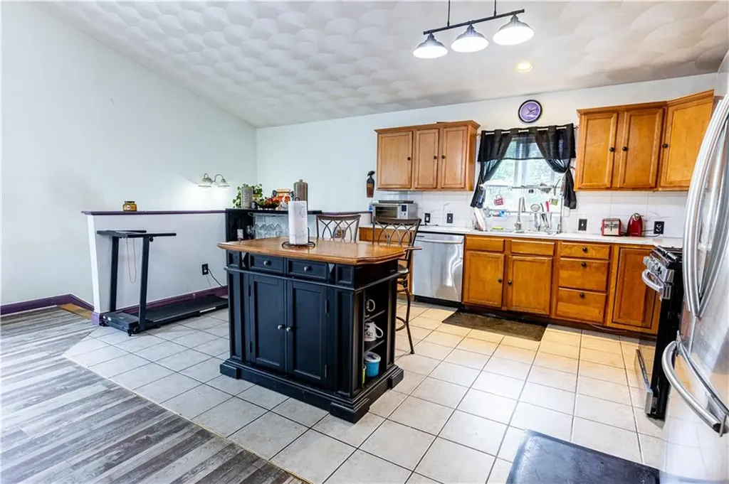 61 Cyr Street Providence RI 02905