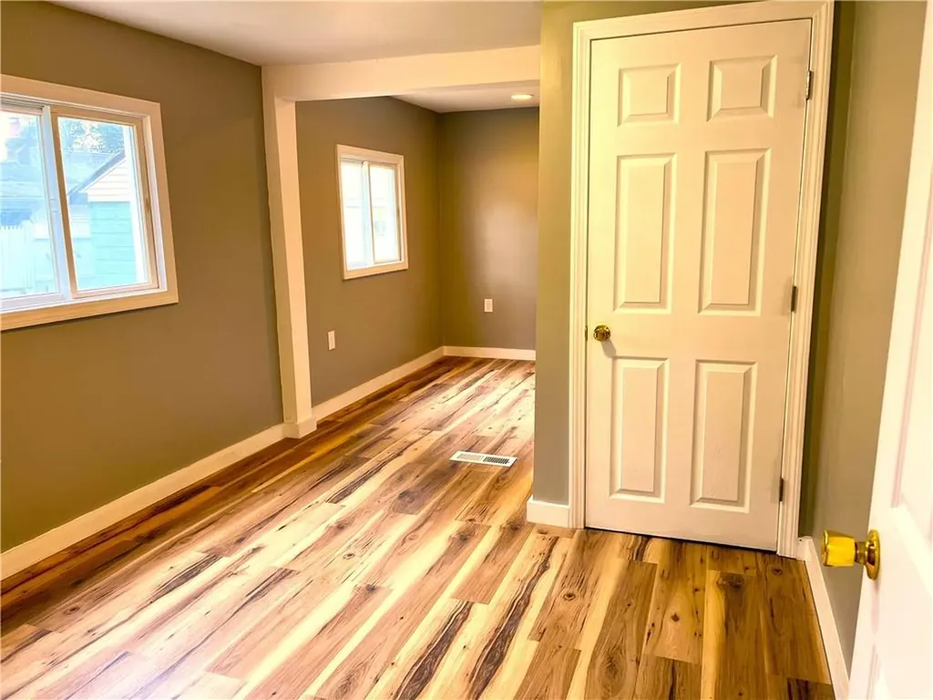 76 Langley Street Warwick RI 02889